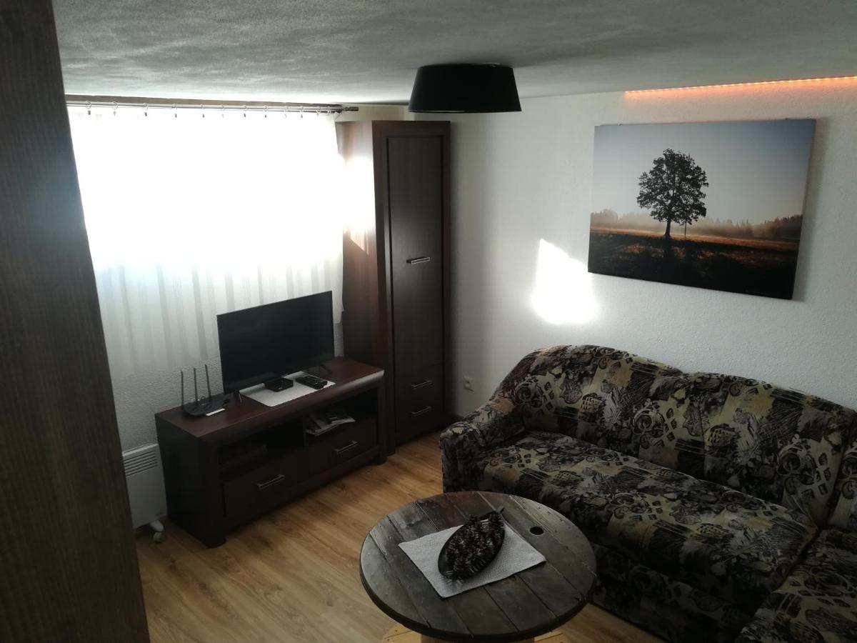 Apartman Pod Lipami Liptovsky Trnovec Luaran gambar